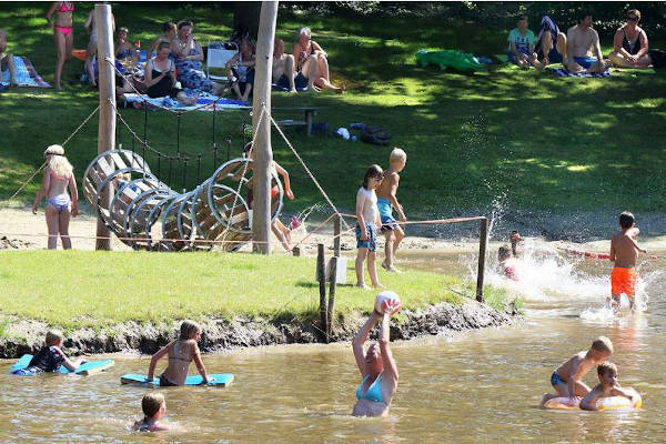 Natuurlijk Heidepark: Lekker in het water spelen