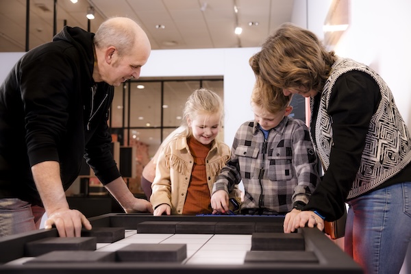 Samen raadsels oplossen