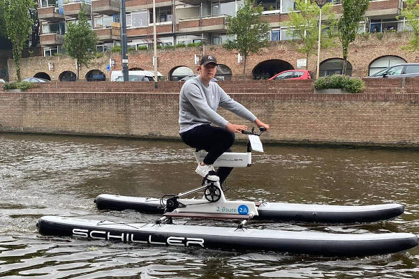 Bootje Varen Delft: Schiller Bike