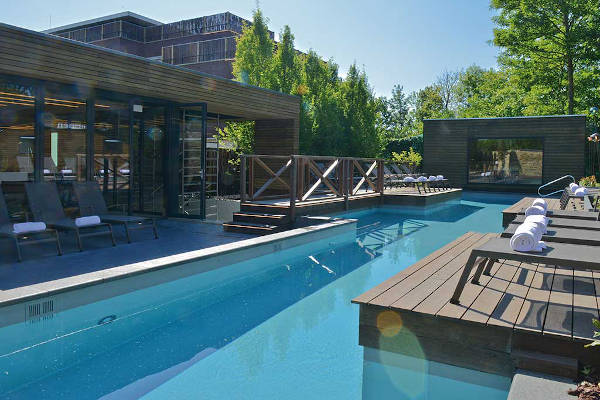 BLUE Wellnessresort Zeeland: Zwembad van 22 meter