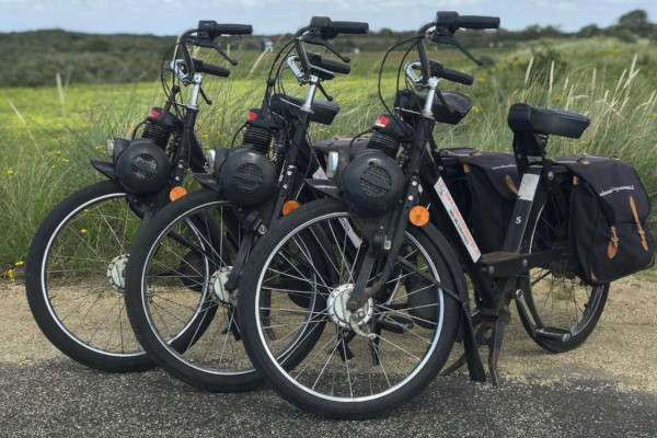 E-scooters op het strand