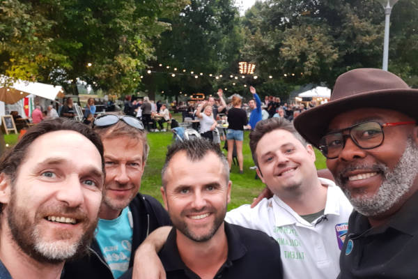 Groepsfoto op het festival