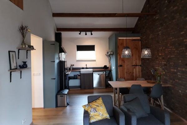 Het interieur van een van de huizen