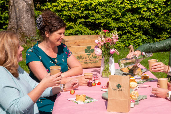 Natuur Geluk: Aan de picknicktafel