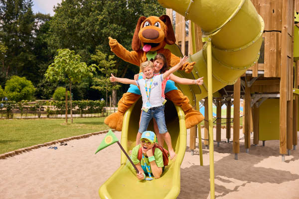 In de speeltuin
