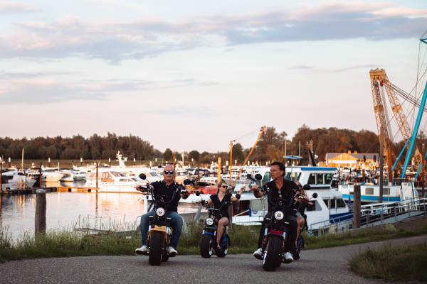 E-Chopper tour bij een haven