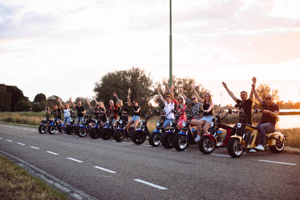 E-verhuur Versluis: E-Chopper tour met zonsondergang