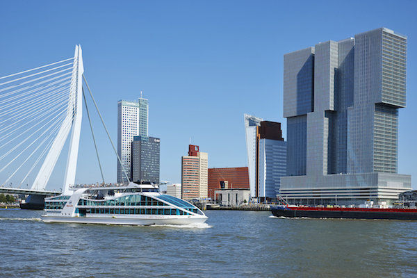 Spido haven rondvaarten: Bekijk de indrukwekkende skyline