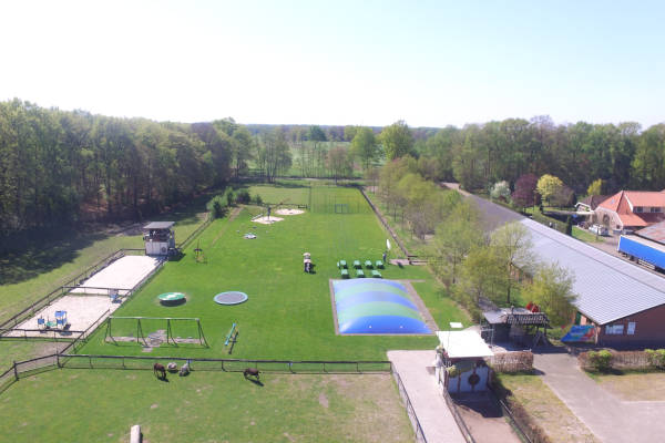 Bovenaanzicht buiten bij Boerderij Pret