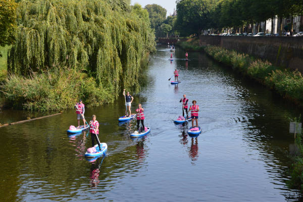 SUP & Windsurf Den Bosch: Vrijgezellenfeest suppen