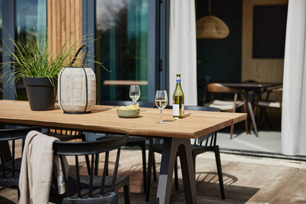 Brinckerduyn: Wijntje op tafel