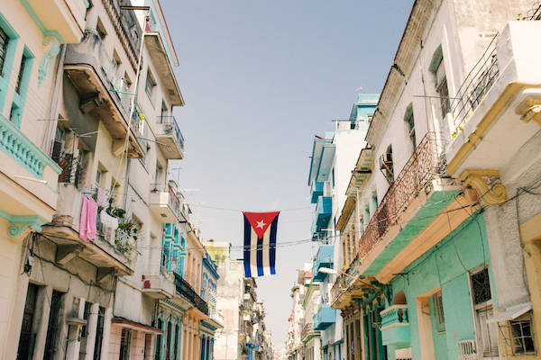 Travel the world Cuba