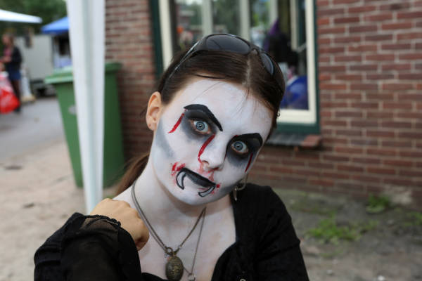 Halloweenfair in Hem: Meisje geschminkt