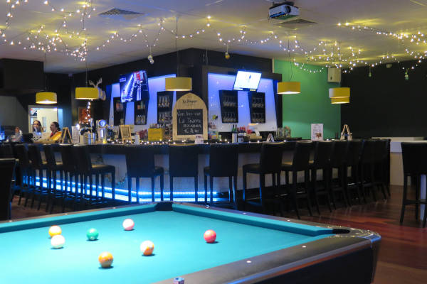 Ames sport: Poulen in het café