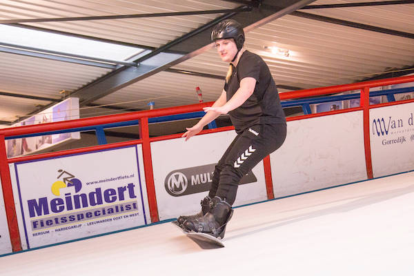 Skischool Drachten: Snowboardles