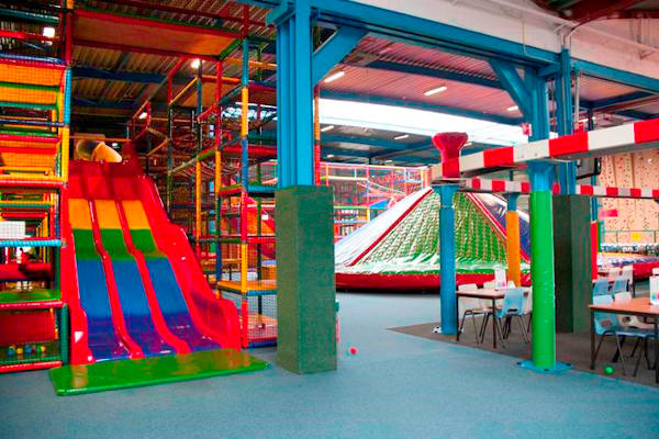 Ballorig Venlo: Regenboog glijbaan
