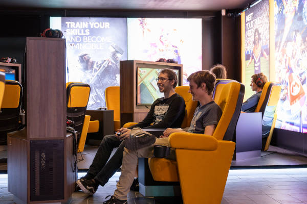 Go!Gaming Rotterdam: Gamen vanuit de bioscoopstoelen