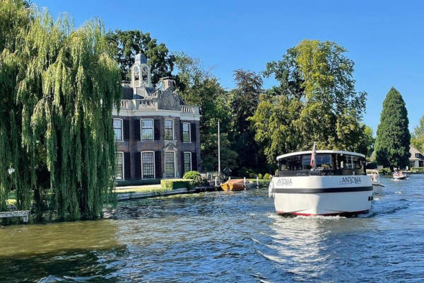 Varen door Loosdrecht