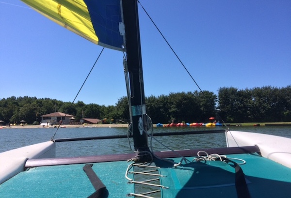 Toms Beach en Surf: UItizicht vanuit de catamaran