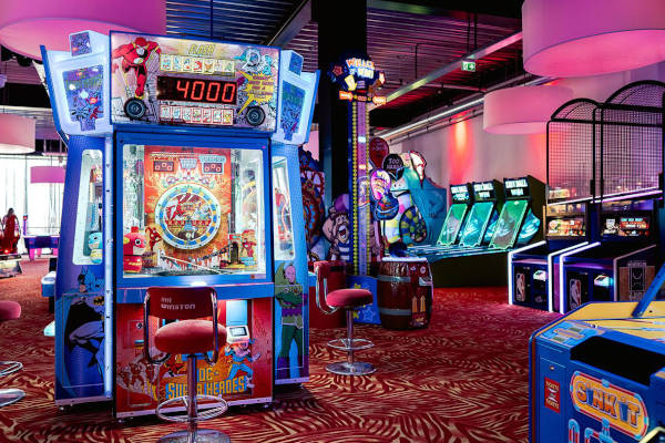 Sir Winston Fun & Games Schiedam: Speelautomaten in de gamehal