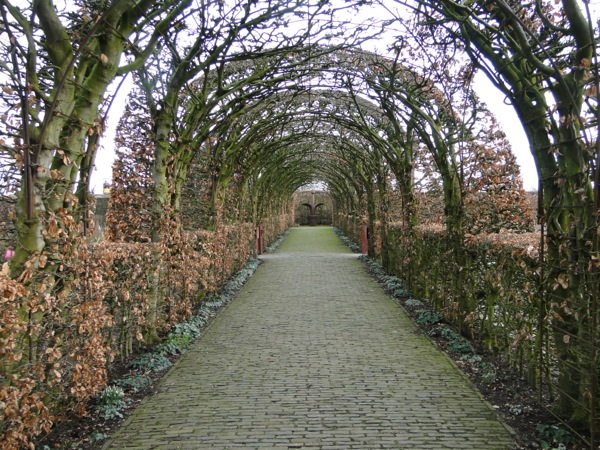 De Kasteel Muiderslot tuinen niet in bloei