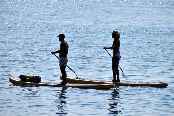 Samen suppen in het water