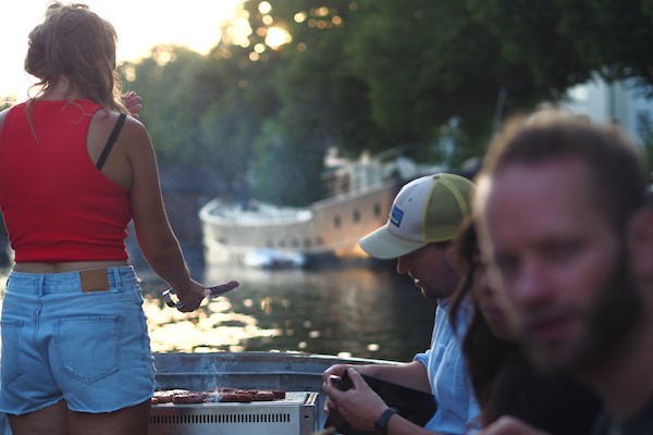 Bootje Speciaal B.V.: Barbecue op de boot