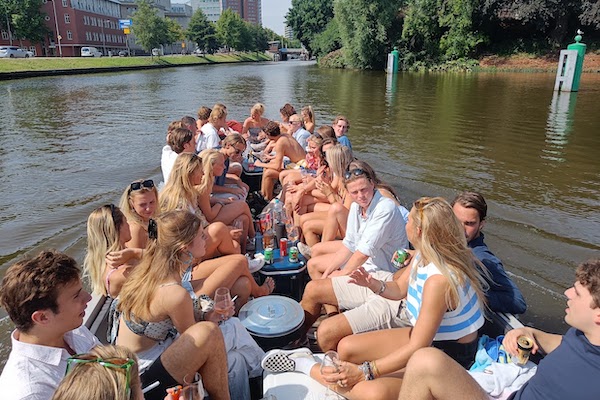 Varen met vrienden en vriendinnen