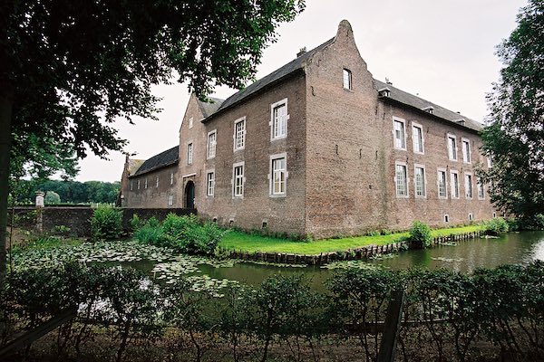 Kasteel Terborgh: Kasteel met gracht