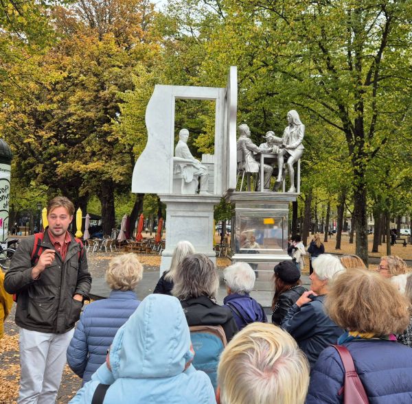 Uitleg bij het standbeeld