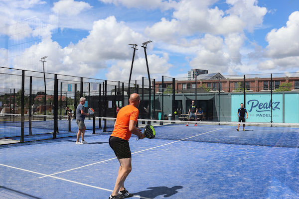 Peakz Padel Haarlem Haarlemmerstroom: Mannen in actie