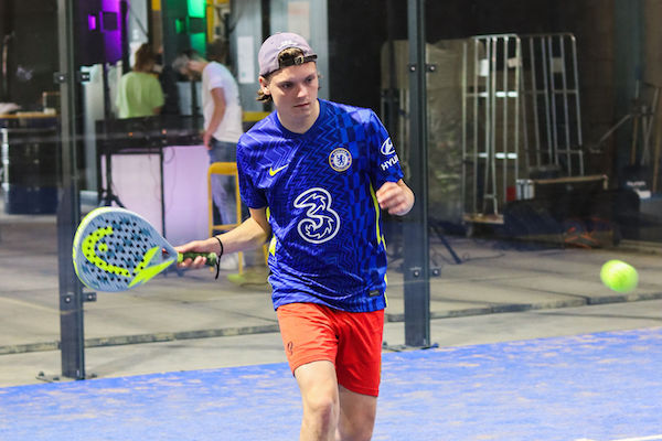 Peakz Padel Utrecht Zeehaenkade: In actie