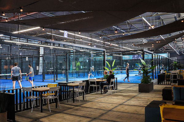 Peakz Padel Groningen Euroborg in Groningen