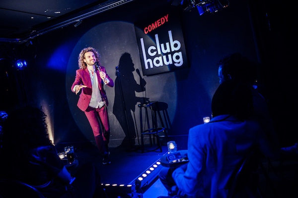 Comedy Club Haug: Teun van den Elzen op het podium