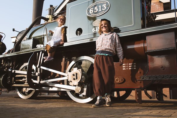 Kinderen voor de stoomtrein