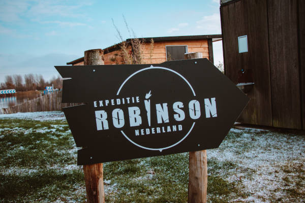 Expeditie Robinson bordje