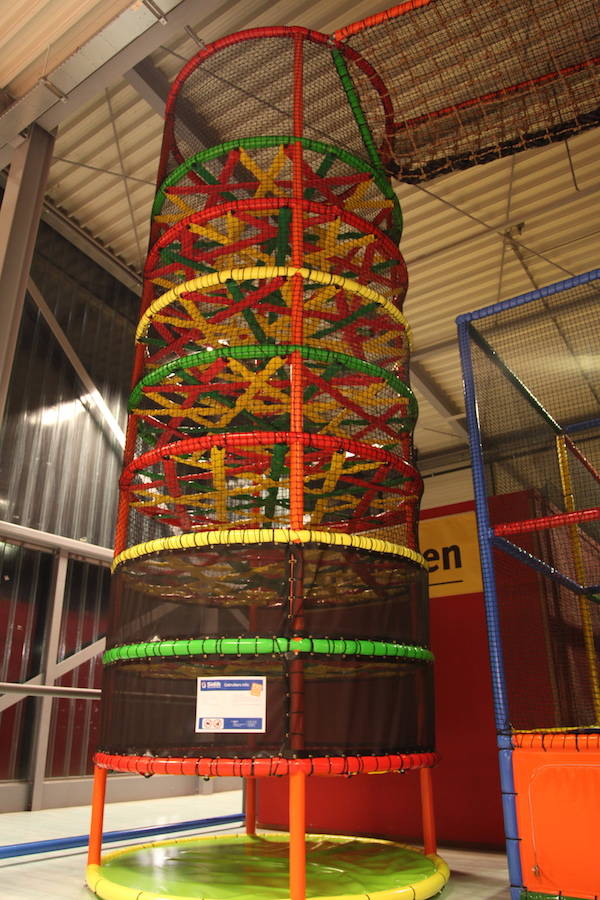 Kids Playground Almere: Bereik de top van de power tower