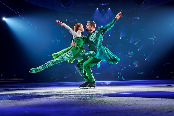 Geniet van de magische schaatskunsten