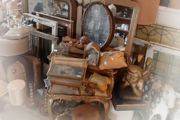 Brocante in de Laurenskerk