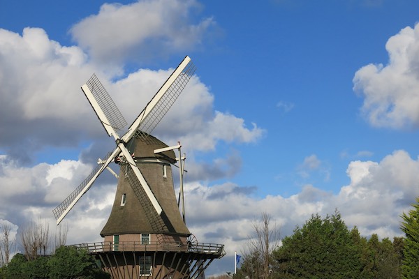 Molen van Sloten-Amsterdam: Molen van ver af