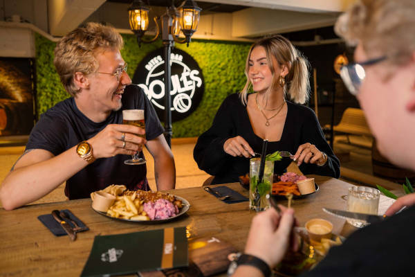 Gezellig eten met elkaar