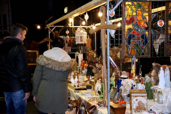 Mega Curiosa en Antiekmarkt Nieuwegein: Speuren naar antiek op de markt