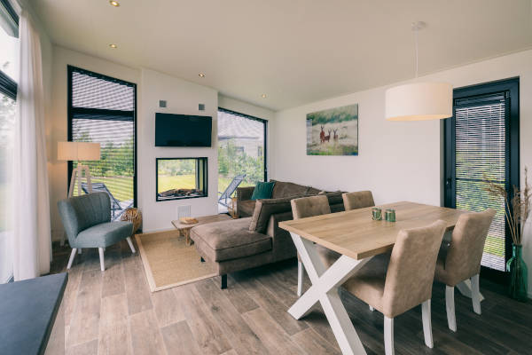 Woonkamer en eettafel