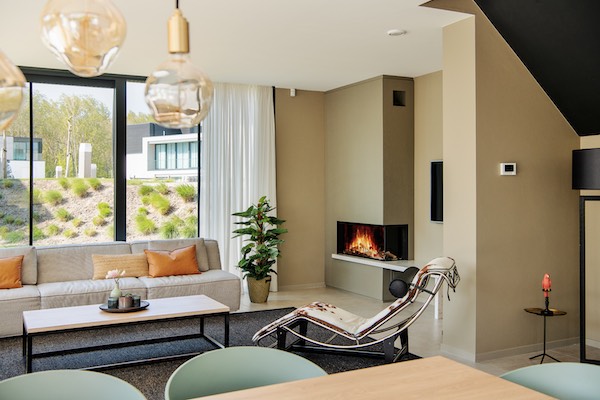 Dormio Harbour Village: Woonkamer van de Watervilla