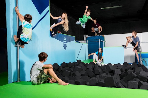 Klimmen en klauteren in het Jump Park