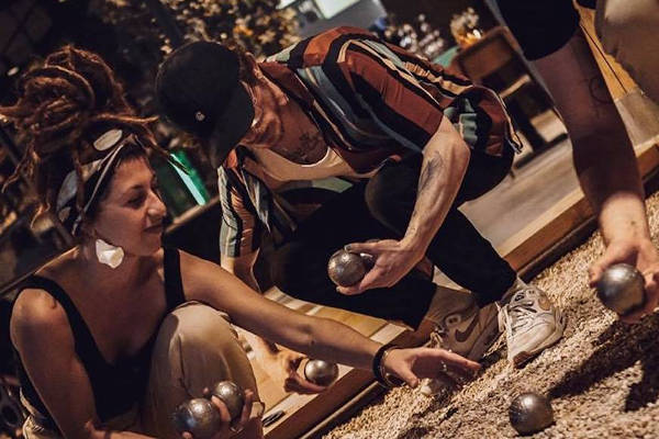 BoulesBitesBar Breda: Jeu de Boules ballen vast