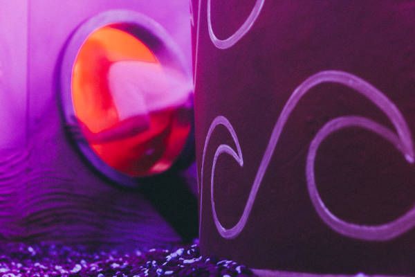 Kruipen door een gat