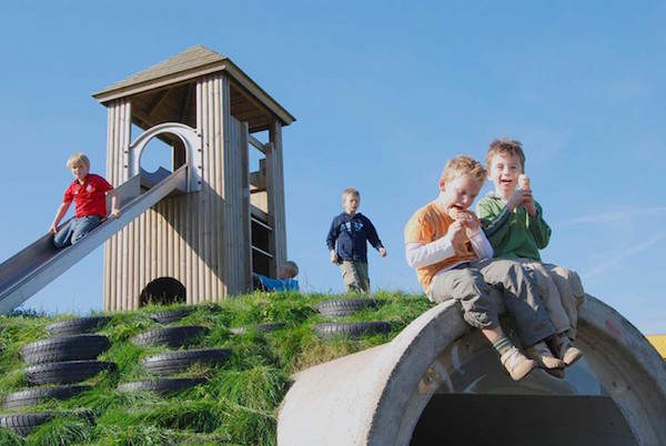 Lekker snoepen in de speeltuin van Megapret