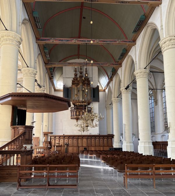Hooglandse Kerk: Kerkorgel en zitplaatsen