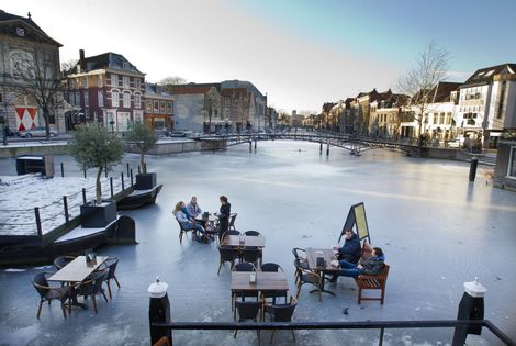 Annie's Leiden: Terrasje op het ijs